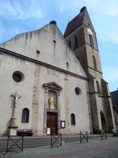 La France - Eguisheim, sa chapelle, son château et son église