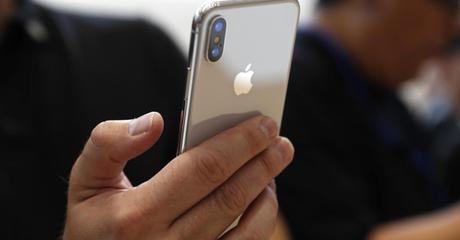 Prix de l'Iphone X en fonction du salaire moyen mensuel