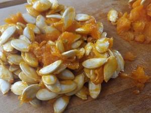 Graines de Citrouille grillées au Curry et Cumin Cliquer sur les photographies pour les agrandir