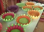 Thaïlande Krathong, temple déploie rampes mise l'eau pour 9000 krathongs écologique mérites