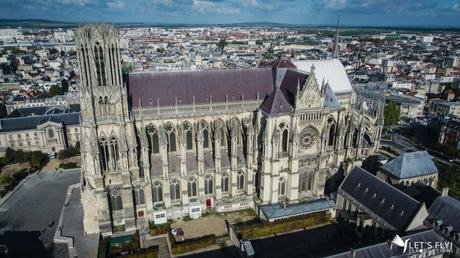 Vue du ciel, la cathédrale de Reims comme vous ne l’avez jamais vue !