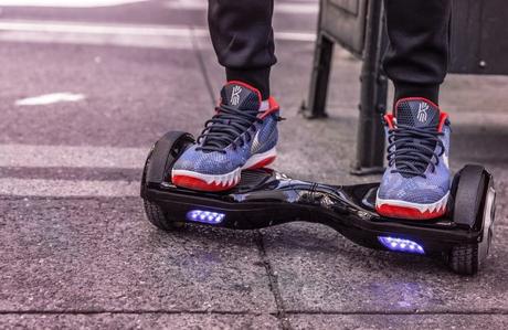 L’hoverboard Bluetooth, encore plus fun et tendance ! L’hoverboard Bluetooth, encore plus fun et tendance !
