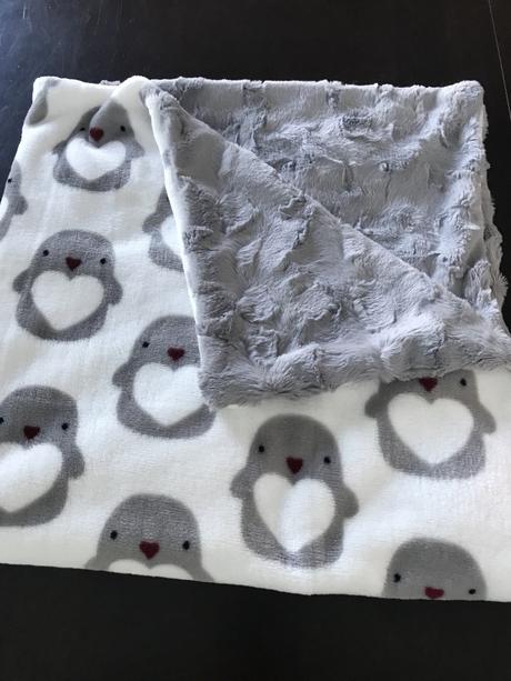 DIY : une couverture toute douce pour bébé DIY : une couverture toute douce pour bébé