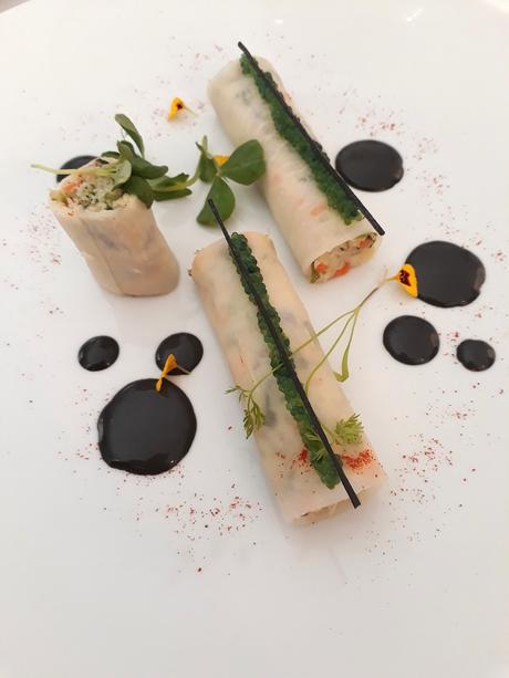 Guy Martin _ Tourteau, radis, mayonnaise encre de seiche © Gourmets&co Guy Martin _ Tourteau, radis, mayonnaise encre de seiche © Gourmets&co