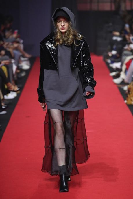 Seoul Fashion Week : Une mode plus forte que les missiles