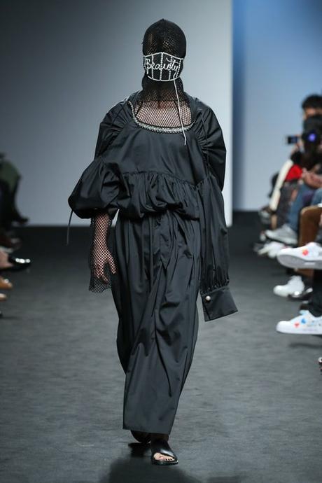 Seoul Fashion Week : Une mode plus forte que les missiles