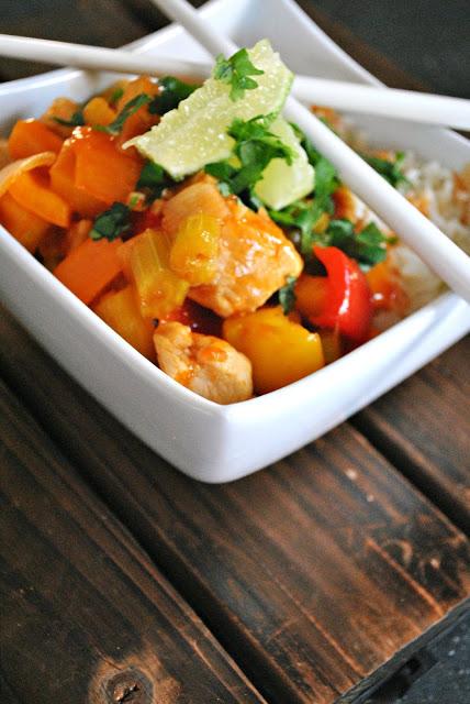 Poulet à la cantonaise et riz au jasmin à la lime et à la coriandre Poulet à la cantonaise et riz au jasmin à la lime et à la coriandre