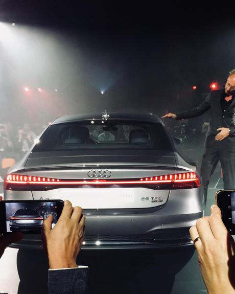 La Lumière : Respect de la beauté, la technologie en avant.