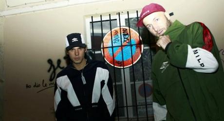 Orelsan et son compère de la marque Avnier : collab avec Umbro