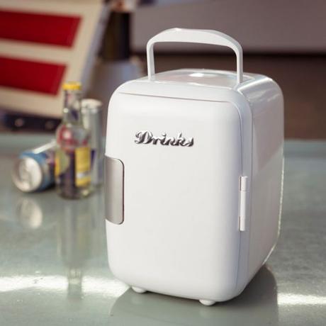 Mini frigo au style rétro à emmener partout avec soi