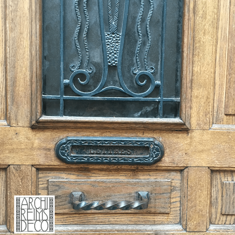 Rue de Nanteuil – boutons de porte