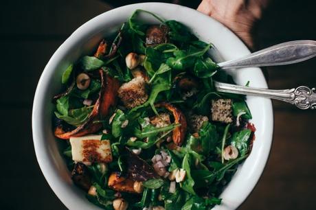 Salade Panzanella d’Automne au Potimarron Rôti Salade Panzanella d'Automne au Potimarron