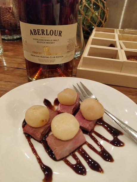ABERLOUR 19 ANS : TRIPLE CASK, la première expression de la Maison Aberlour issue d’une triple maturation ABERLOUR 19 ANS : TRIPLE CASK, la première expression de la Maison Aberlour issue d’une triple maturation