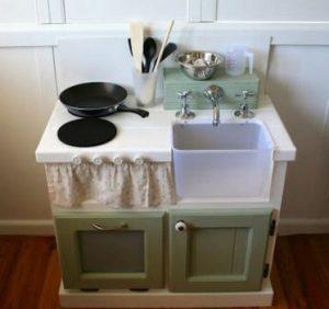 15 idées amusantes pour faire un joli meuble de cuisine pour votre enfant