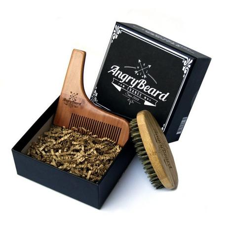 COFFRET A BARBE ➜ Coffret à barbe composé d'une brosse à barbe 100% naturelle et d'un outil de contour de barbe muni d'un peigne intégré.