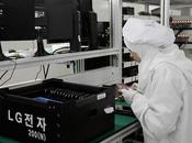 inaugure usine montage Smartphones Algérie