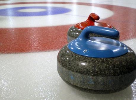 Focus sur la fameuse pierre du curling