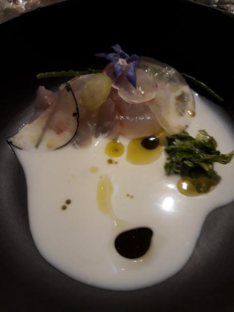 Carpaccio de daurade royale, radis © Gourmets&co Carpaccio de daurade royale, radis © Gourmets&co