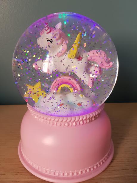 L'objet de la semaine #35 : la SNOW GLOBE LIGHT UNICORN