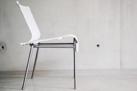 Projet Etudiant : Experimental Chair, la chaise White Stripes d'Attila Miletics