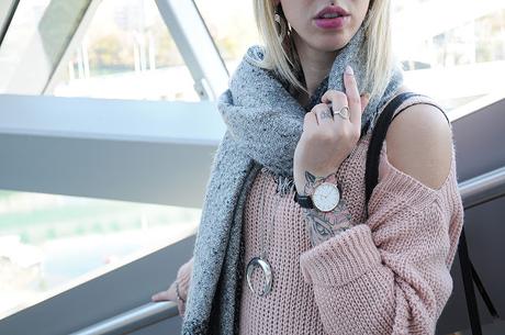 Pull rose comfy et cuissarde noire