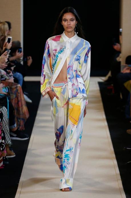 LEONARD PARIS DEFILE SS18 LEONARD PARIS DEFILE SS18