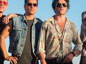 Need mini-série t’emmène dans valises d’un rock band