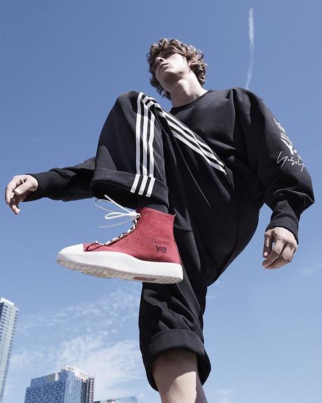 Y-3 dévoile le Lookbook du premier chapitre de sa campagne Y-3 dévoile le Lookbook du premier chapitre de sa campagne en trois parties