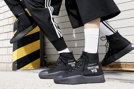 Y-3 dévoile le Lookbook du premier chapitre de sa campagne en trois parties