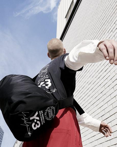 Y-3 dévoile le Lookbook du premier chapitre de sa campagne Y-3 dévoile le Lookbook du premier chapitre de sa campagne en trois parties