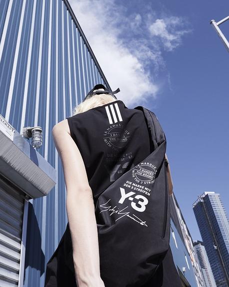 Y-3 dévoile le Lookbook du premier chapitre de sa campagne Y-3 dévoile le Lookbook du premier chapitre de sa campagne en trois parties