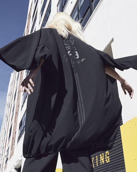 Y-3 dévoile le Lookbook du premier chapitre de sa campagne Y-3 dévoile le Lookbook du premier chapitre de sa campagne en trois parties