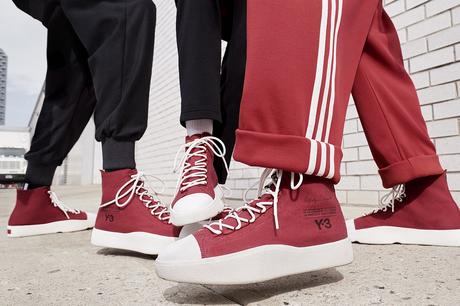 Y-3 dévoile le Lookbook du premier chapitre de sa campagne Y-3 dévoile le Lookbook du premier chapitre de sa campagne en trois parties