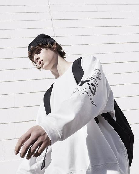 Y-3 dévoile le Lookbook du premier chapitre de sa campagne Y-3 dévoile le Lookbook du premier chapitre de sa campagne en trois parties