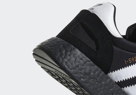 La nouvelle adidas I-5923 est présentée sur une sole Boost black La nouvelle adidas I-5923 est présentée sur une sole Boost black