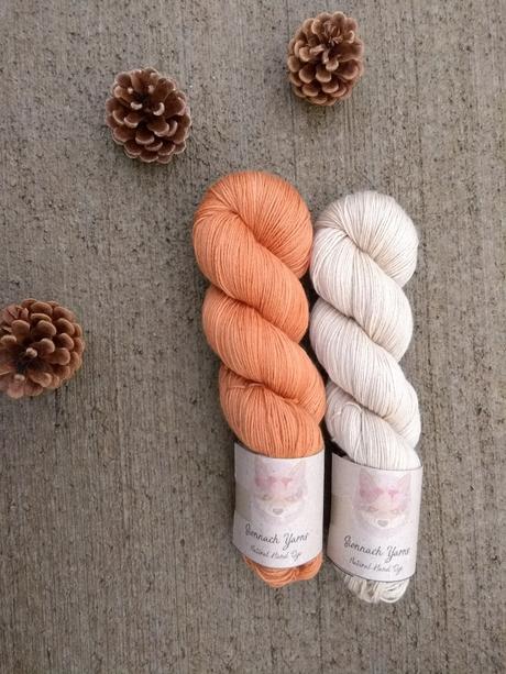 Sionnach Yarns, laines teintes de façon naturelle