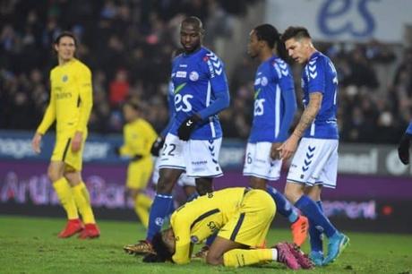 Le coach strasbourgeois envoie un vrai message concernant le PSG !!! Le coach strasbourgeois envoie un vrai message concernant le PSG !!!