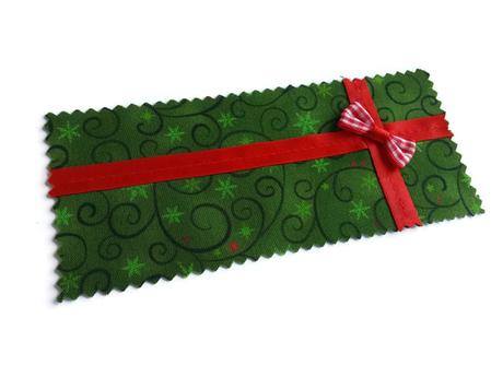 De jolies carte de Noël en tissu – printable et tuto gratuits De jolies carte de Noël en tissu – printable et tuto gratuits