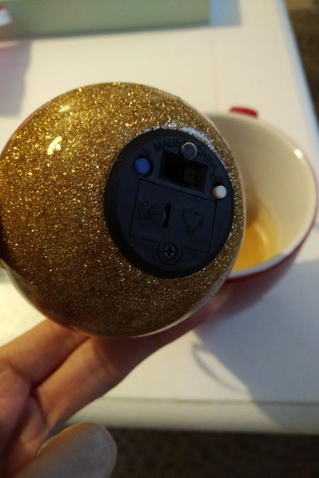 Cette boule de Noël vous permettra d’enregistrer un message de 8 secondes !