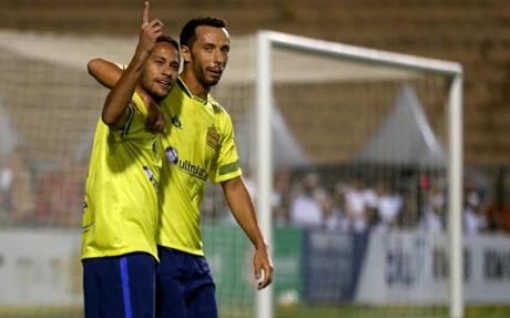 Neymar et l'ancien parisien Nene