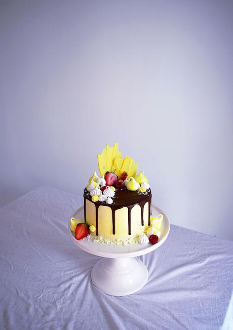Layer cake chocolat blanc et fruits rouges