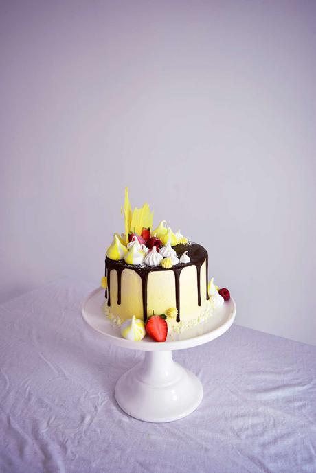 Layer cake chocolat blanc et fruits rouges