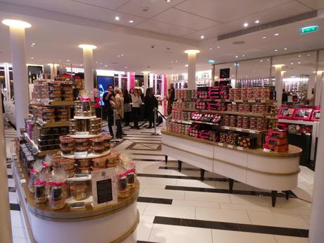 Brèves parisiennes #3 : Spécial Noël 2017 Fauchon traiteur noël petits fours foie gras