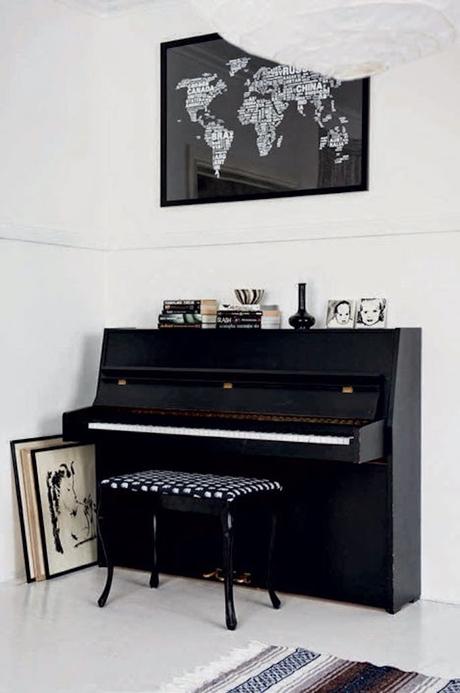 maison noir et blanc piano