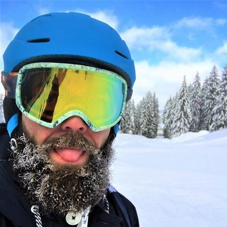 Masque de ski Burton et barbe gelée
