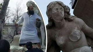 Les Algériens ont salué le destructeur de la statue d’Asdhif