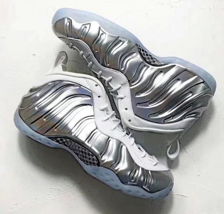 Nike WMNS Air Foamposite One Chrome : release date