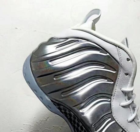Nike WMNS Air Foamposite One Chrome release date