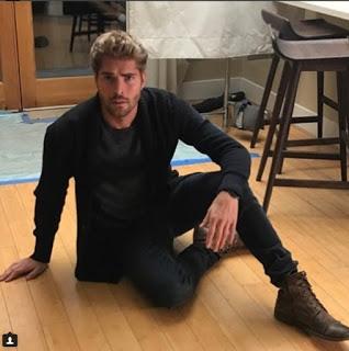 Découvrez les photos BTS du tournage de The Matchmaker's Playbook de Rachel Van Dyken par Passionflix