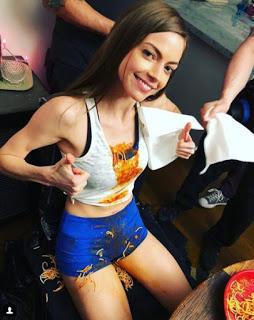 Découvrez les photos BTS du tournage de The Matchmaker's Playbook de Rachel Van Dyken par Passionflix